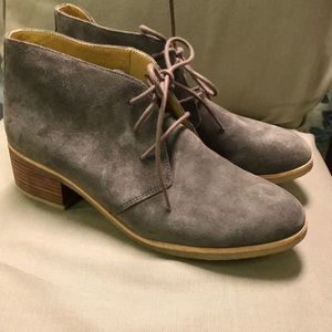 Clark’s Originals Grey Suede Ankle Boots 10 M